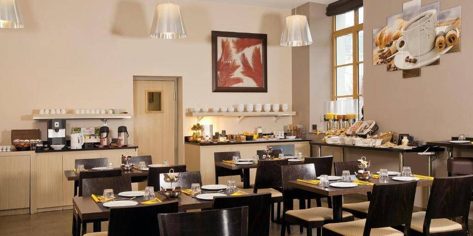 restaurant