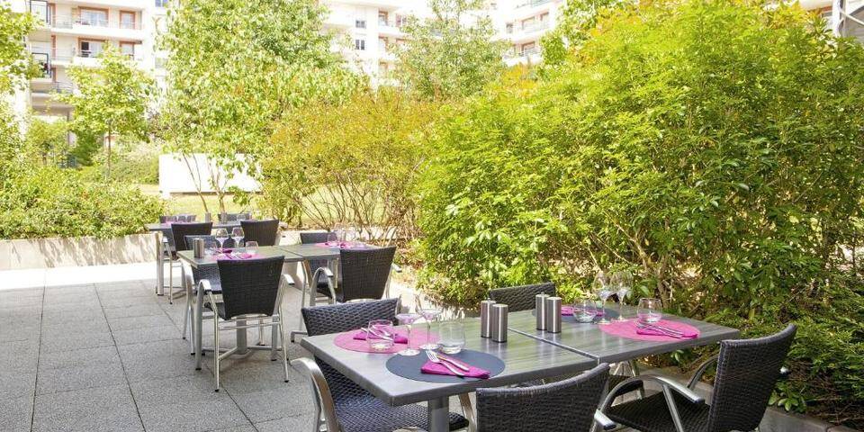 restaurant