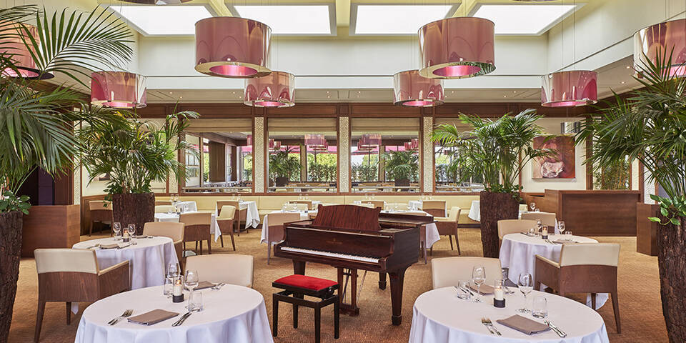 restaurant