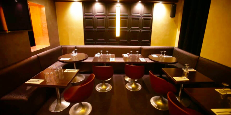 restaurant