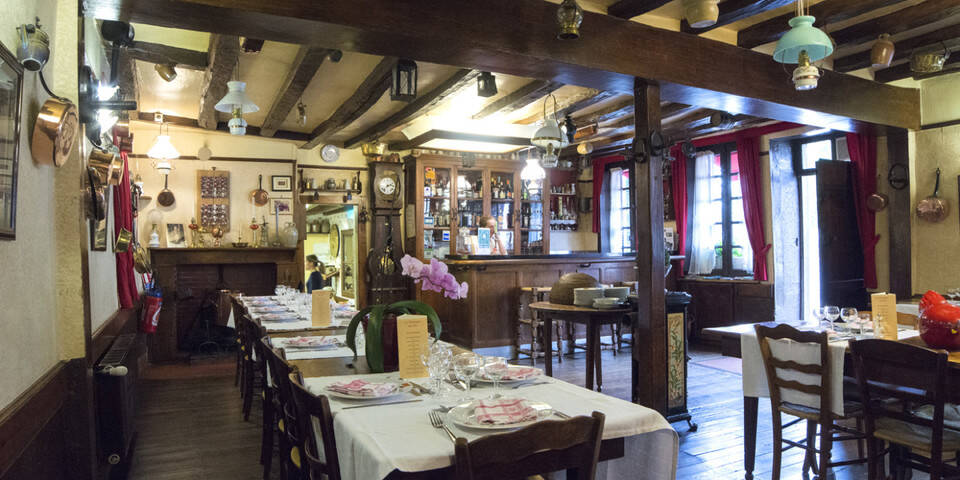 restaurant