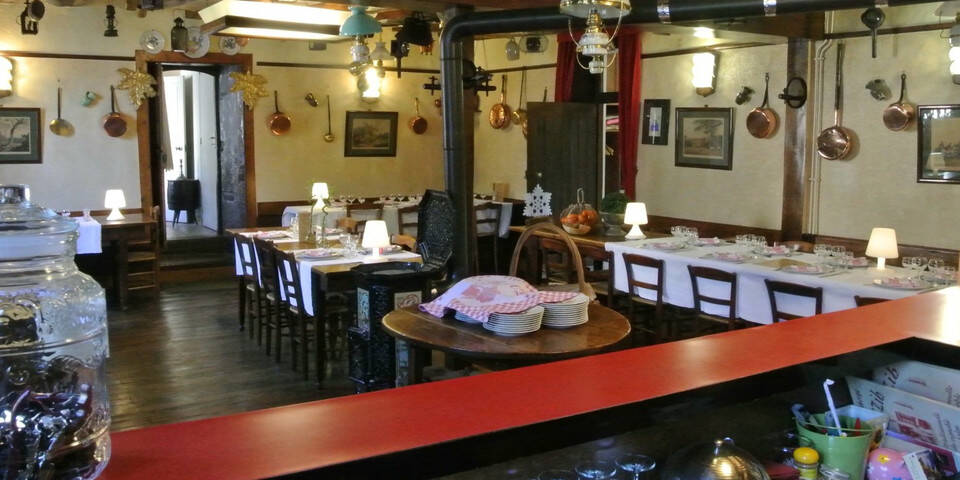 restaurant