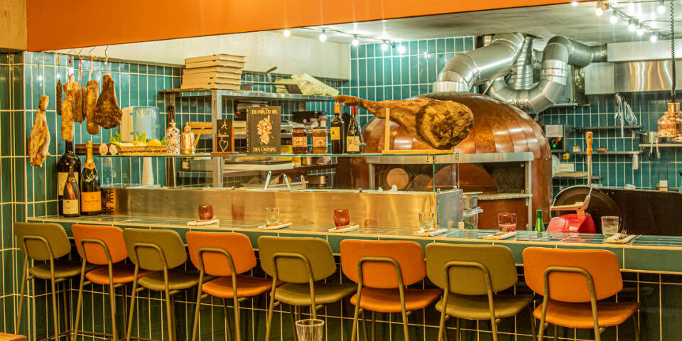 restaurant