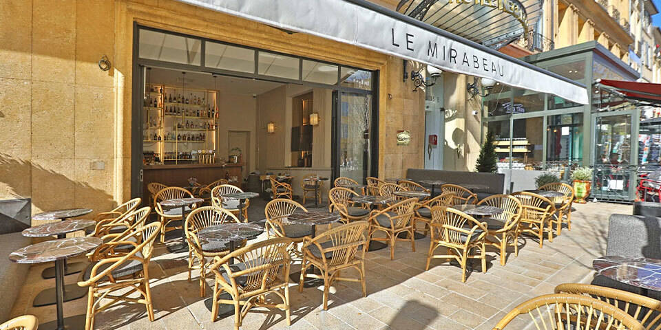 restaurant