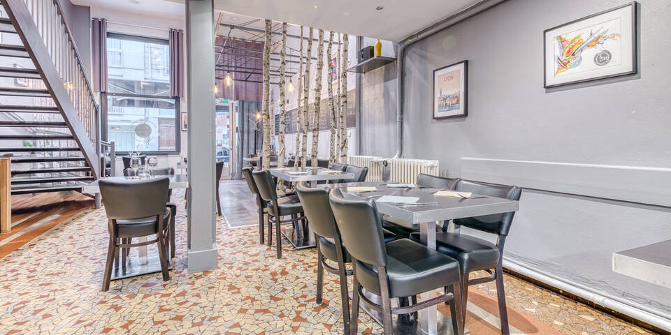 restaurant