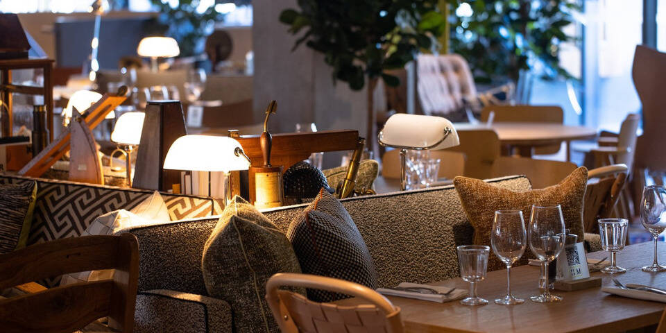 restaurant