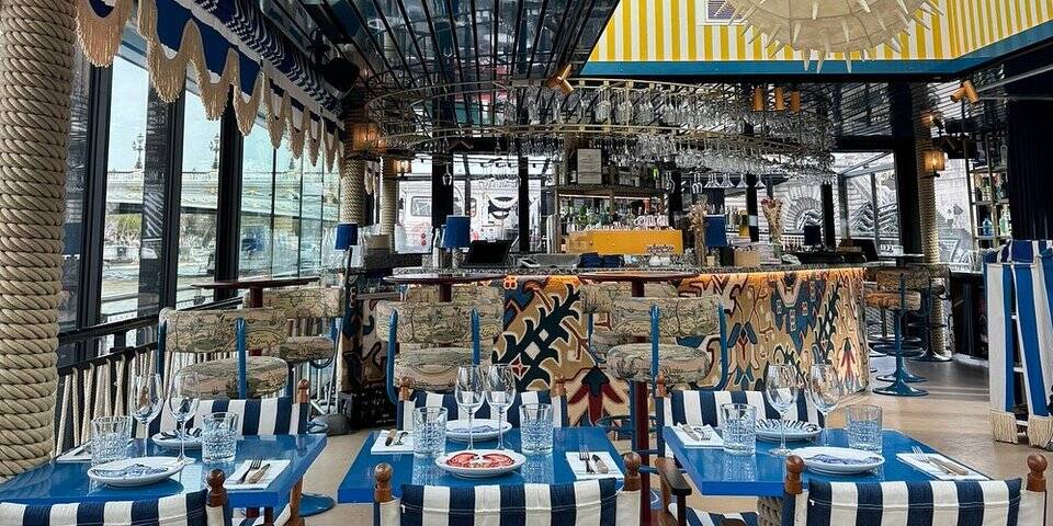 restaurant