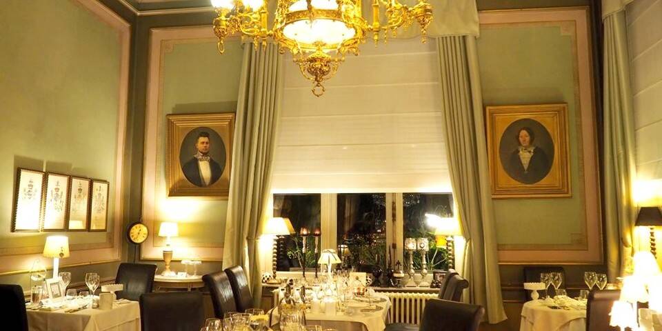restaurant