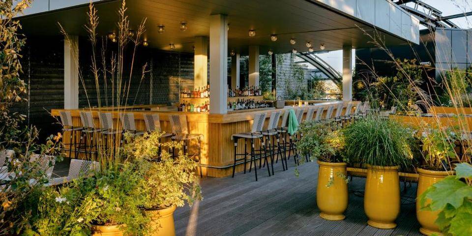 restaurant