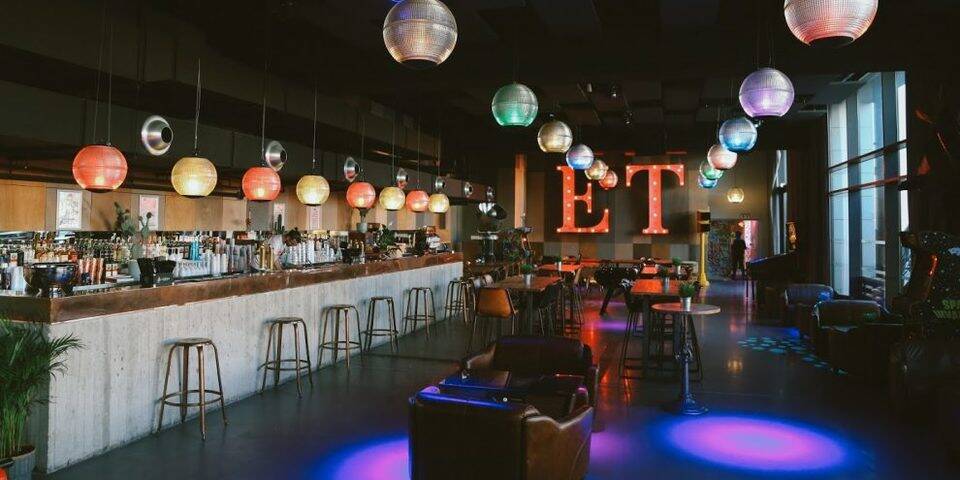 restaurant