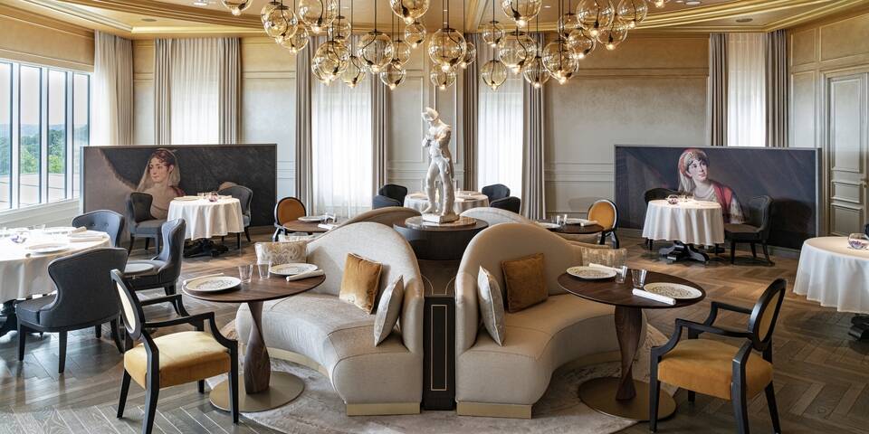 restaurant