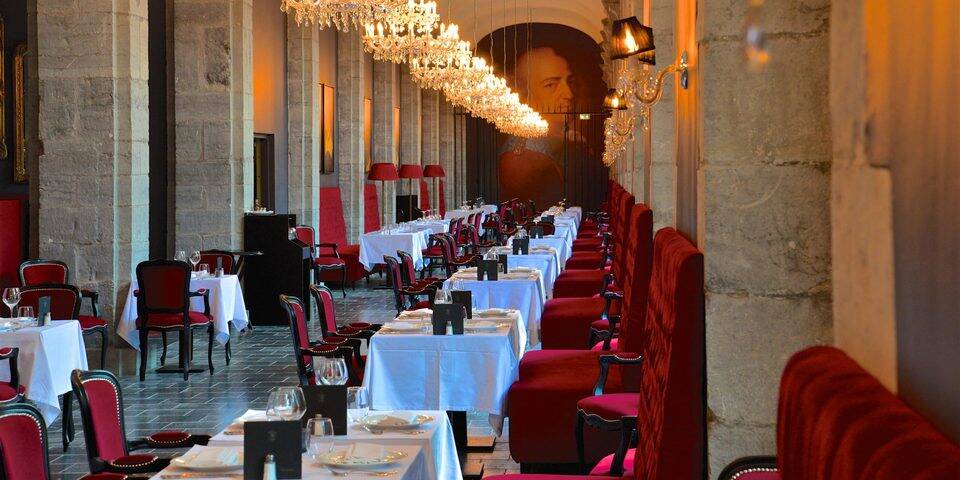 restaurant