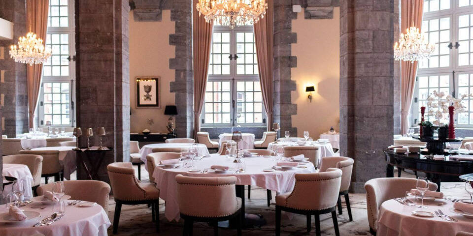 restaurant