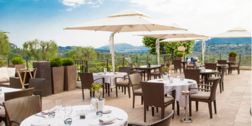 restaurant