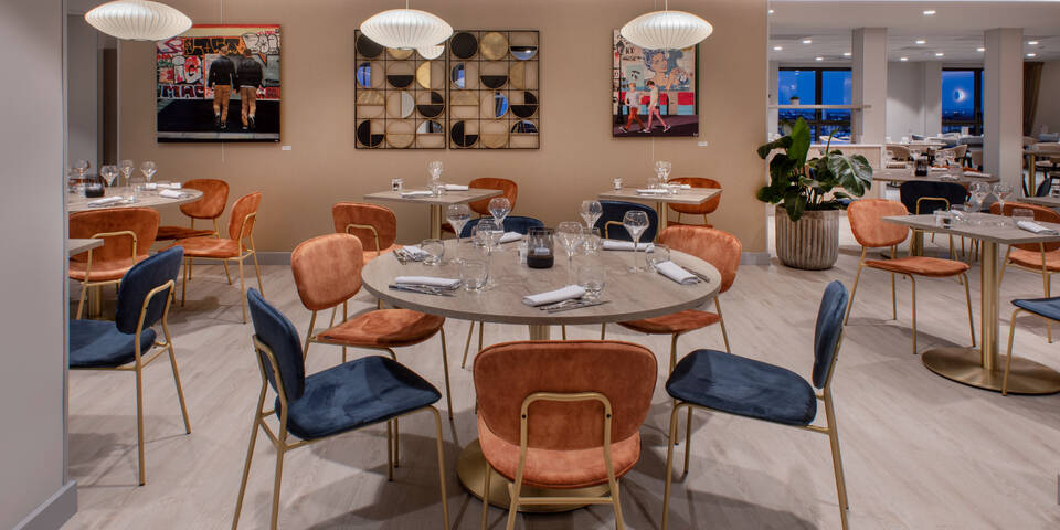 restaurant