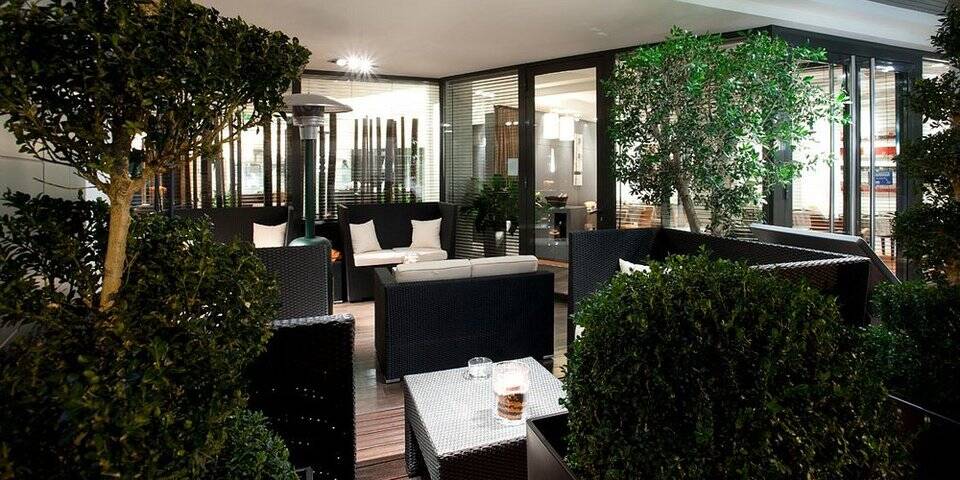 restaurant