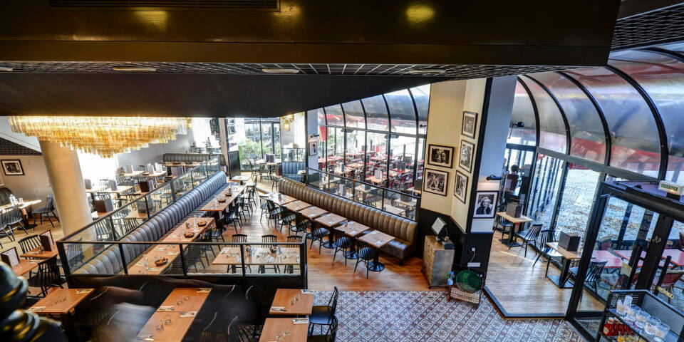 restaurant