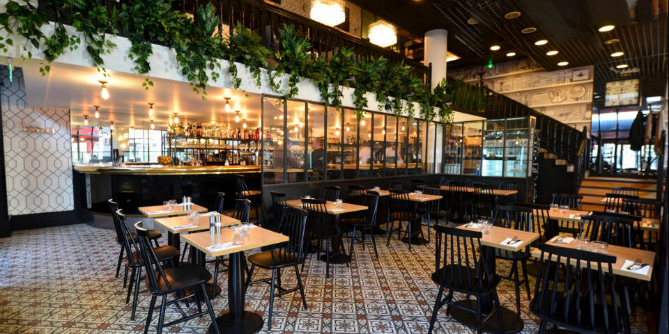 restaurant