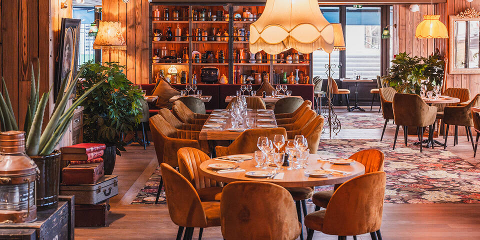 restaurant