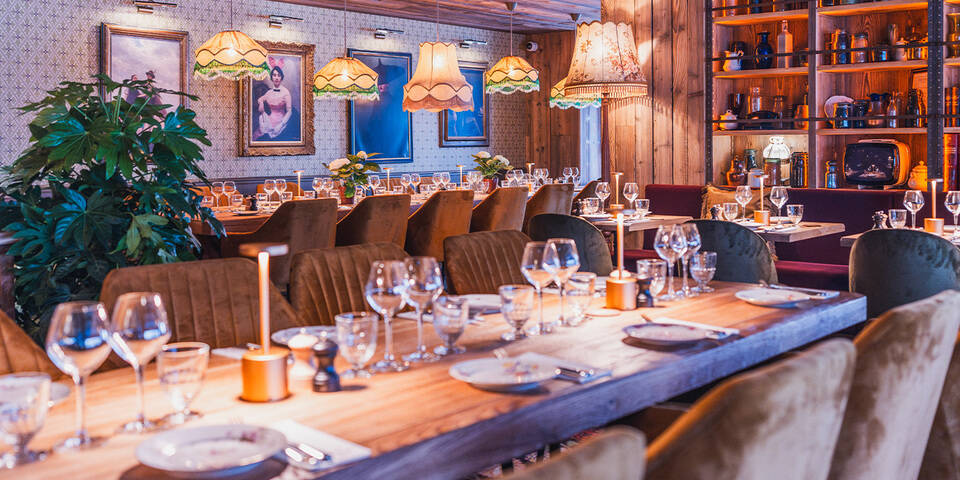 restaurant