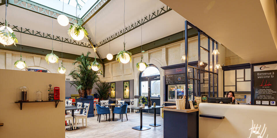 restaurant