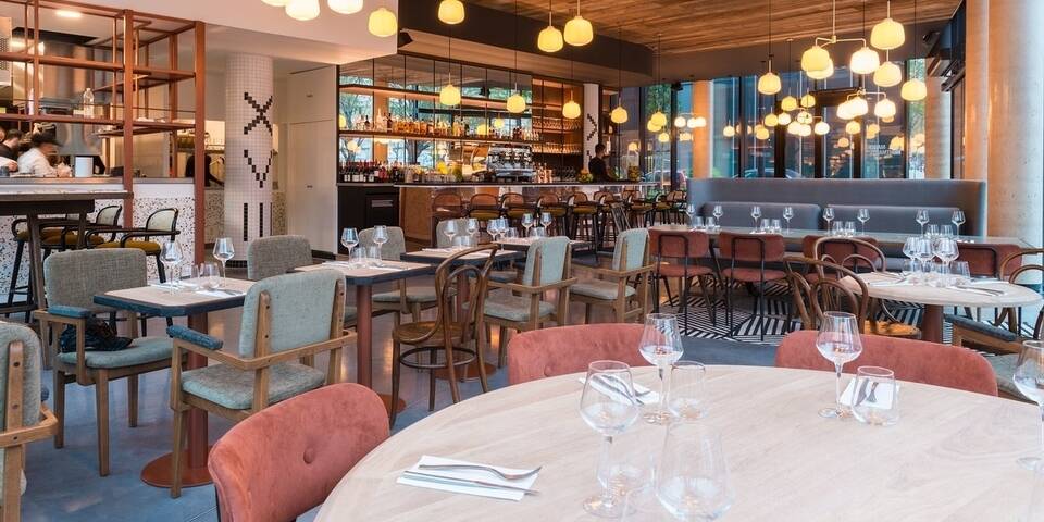 restaurant