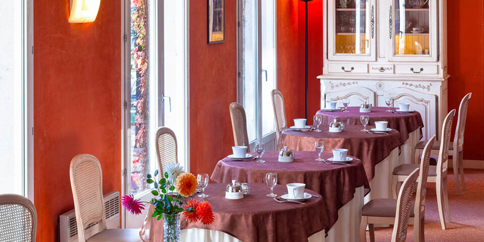 restaurant