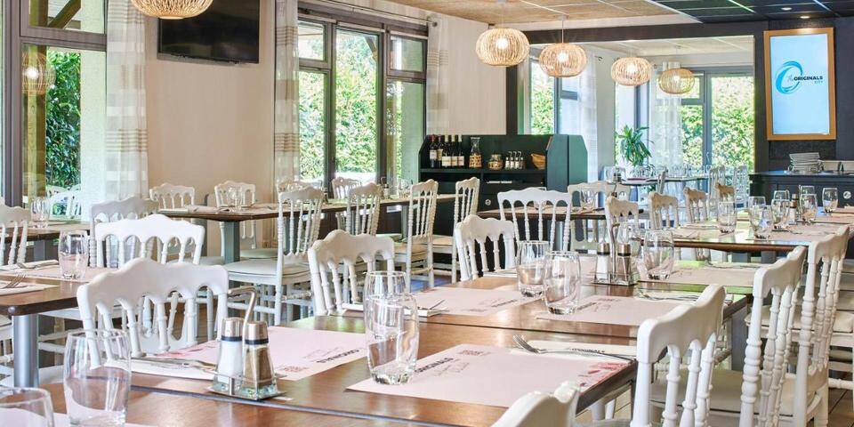 restaurant