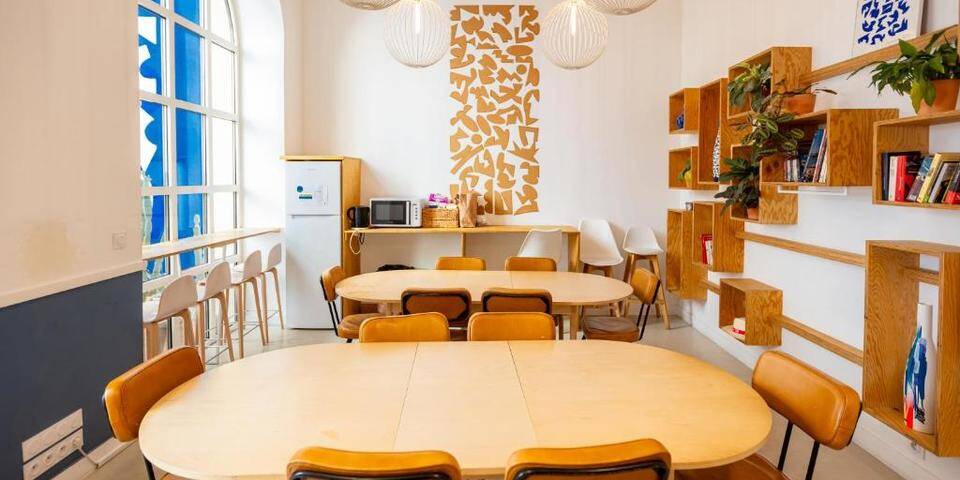 restaurant