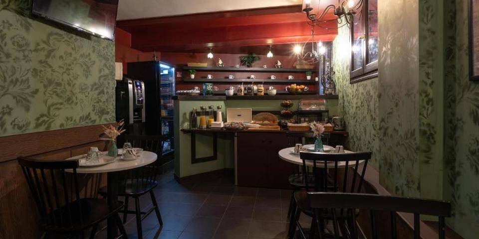 restaurant