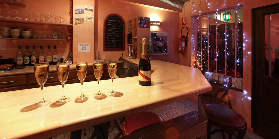 restaurant