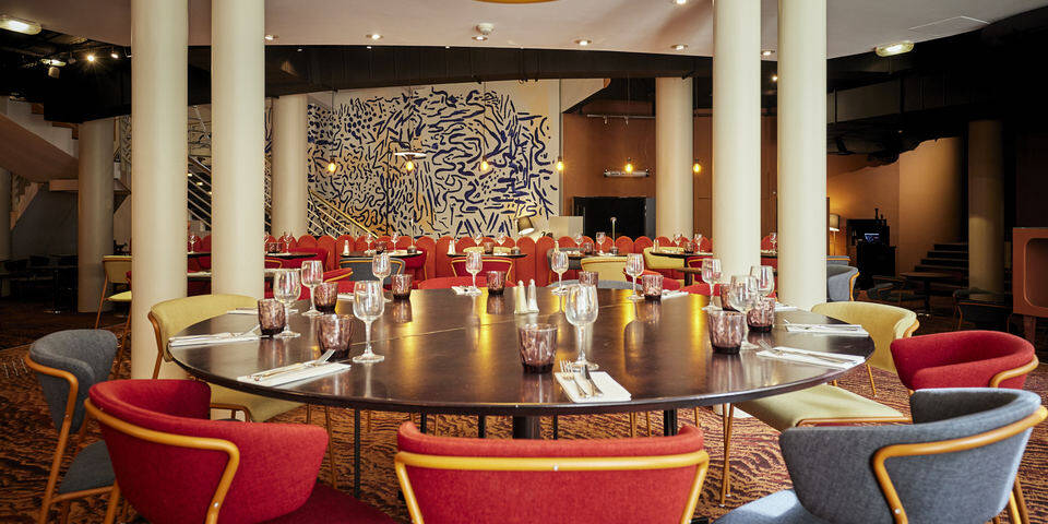 restaurant