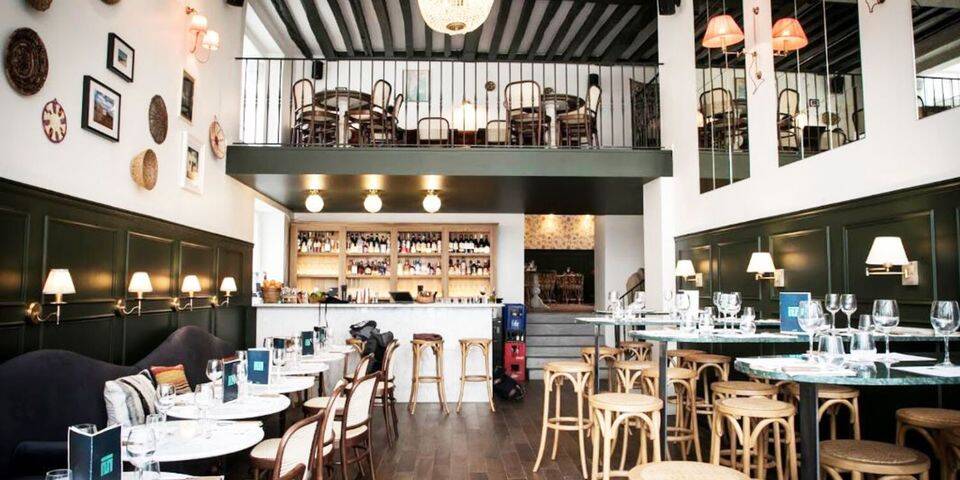 restaurant