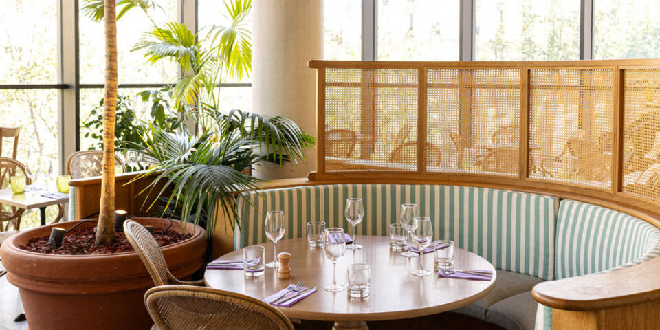 restaurant