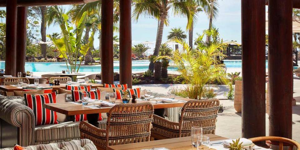 restaurant
