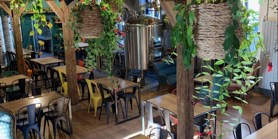 restaurant