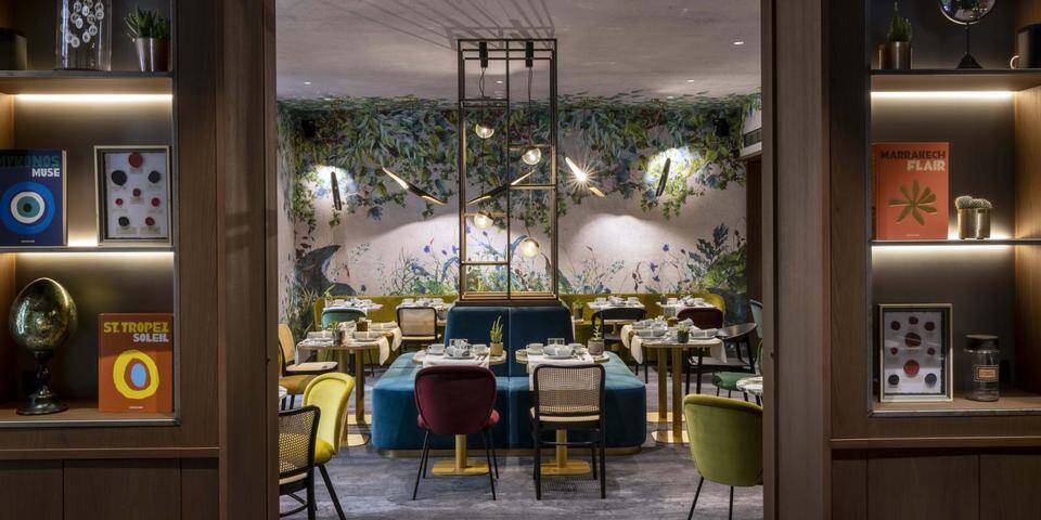 restaurant