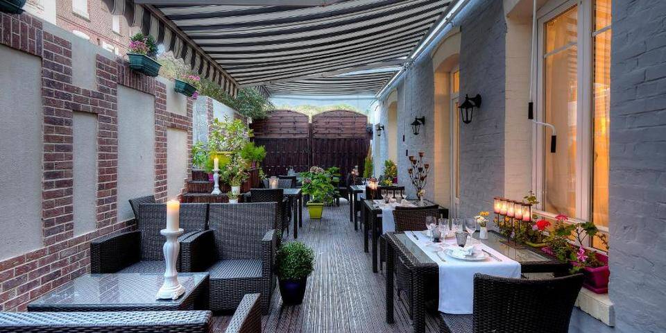 restaurant