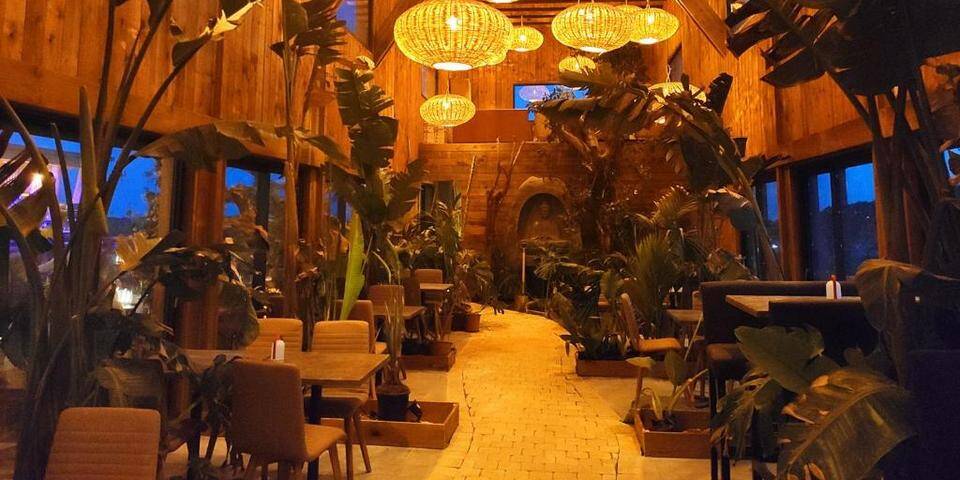 restaurant