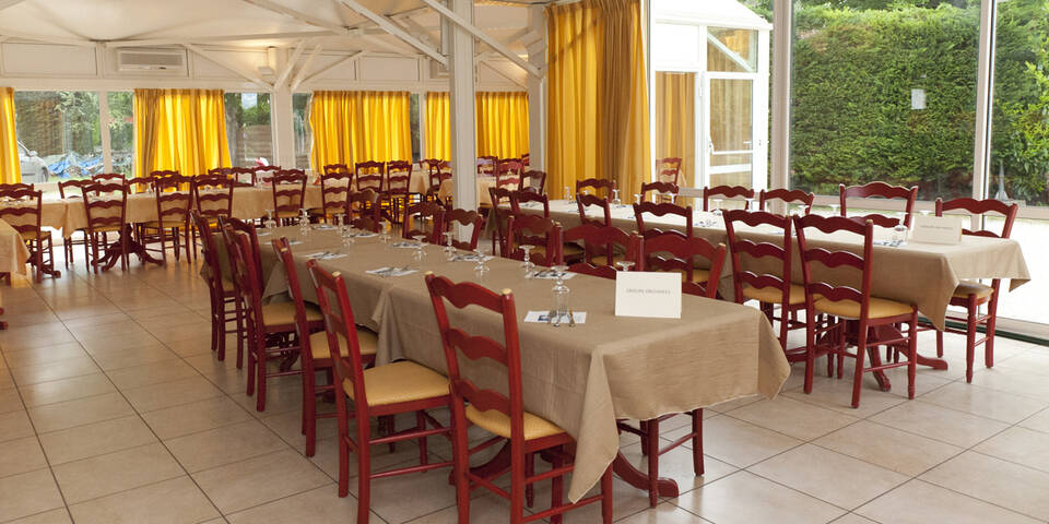 restaurant