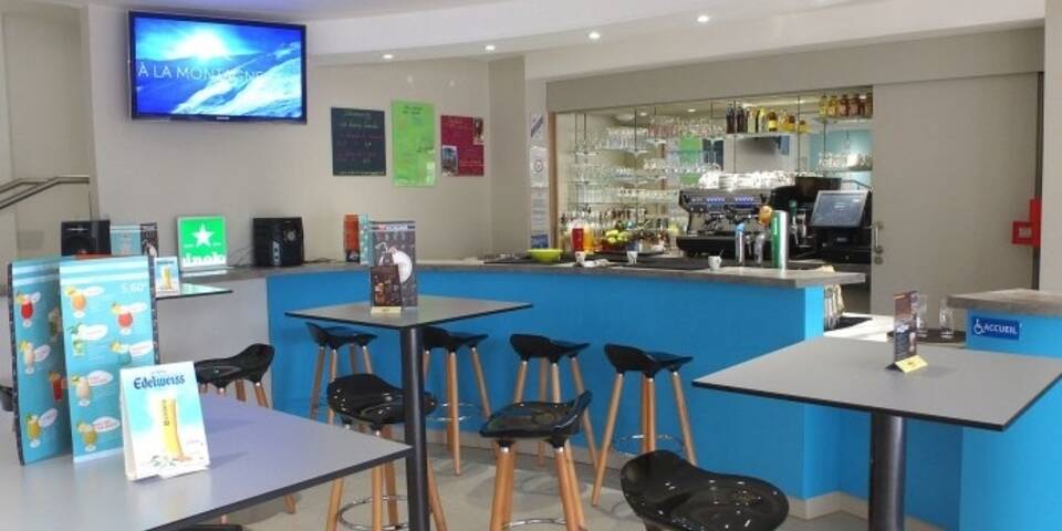 restaurant