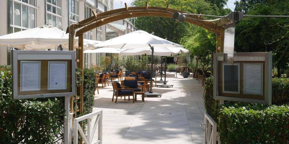 restaurant