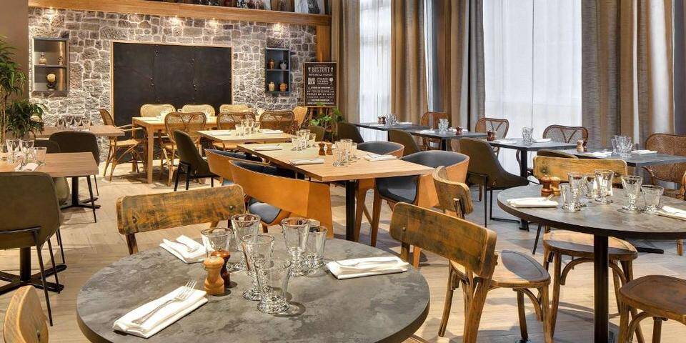restaurant