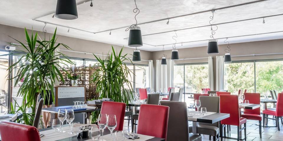restaurant